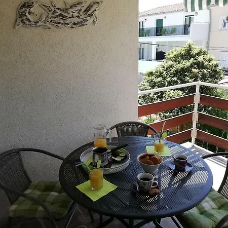 Easy Time Apartment Jezera